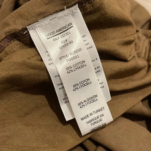 NWOT!! Good American - Good Cinched Elasticized Long-Sleeve Jumpsuit - Size 0 - Picture 12 of 13